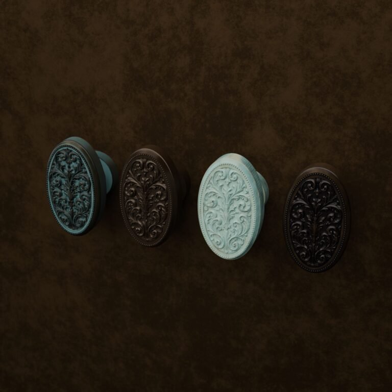 Florentiner Medaillon, Rankenwerk, M, Bronze Antik, Oberflächenvergleich