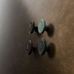 Comparaison des finitions — poignée de meuble Médaillon Florentin Rosace Bronze L — Holdon Paris