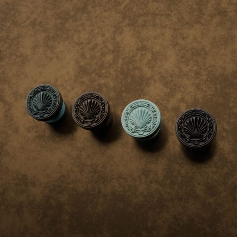 Redondo Classica, Concha, S, Bronce Envejecido, comparación de acabados