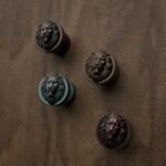 Classica Round, Sleeping Lion, S, Antique Bronze, color comparison