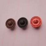 Comparaison couleur Rouge : poignée de meuble Rond Classica Soleil Royal L en résine biosourcée et cuivre (Holdon Paris)