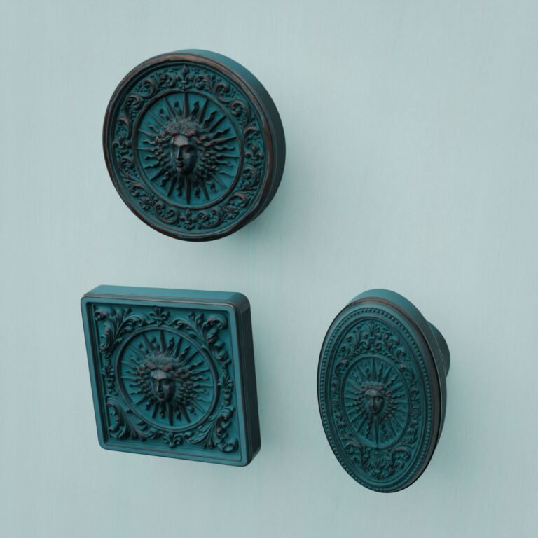 Florentine Medallion, Royal Sun, M, Azurite Copper, silhouette comparison